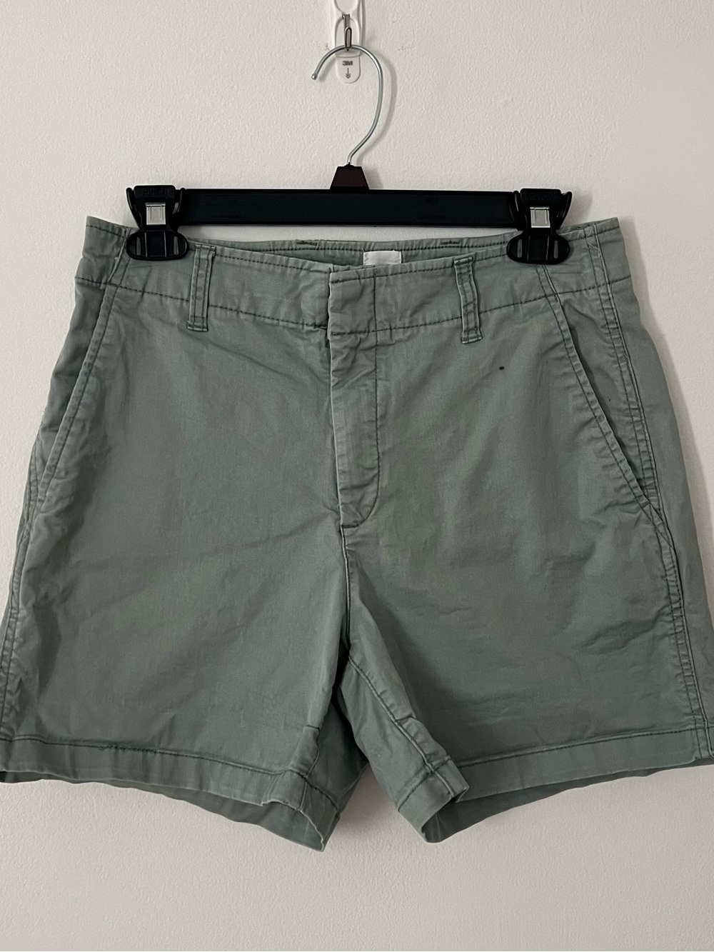 Women’s GAP sz 4 Casual Green Chino Shorts